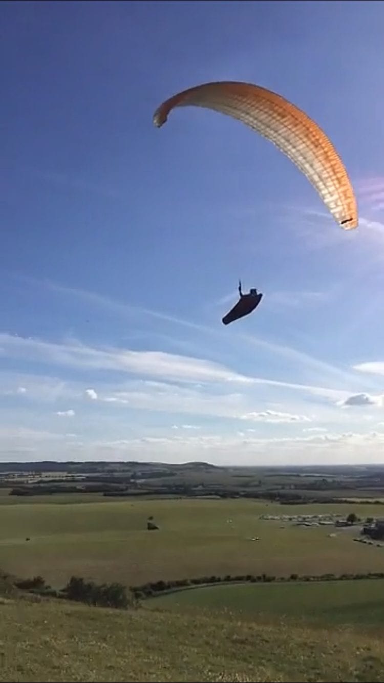 Paragliding at Dunstable Downs